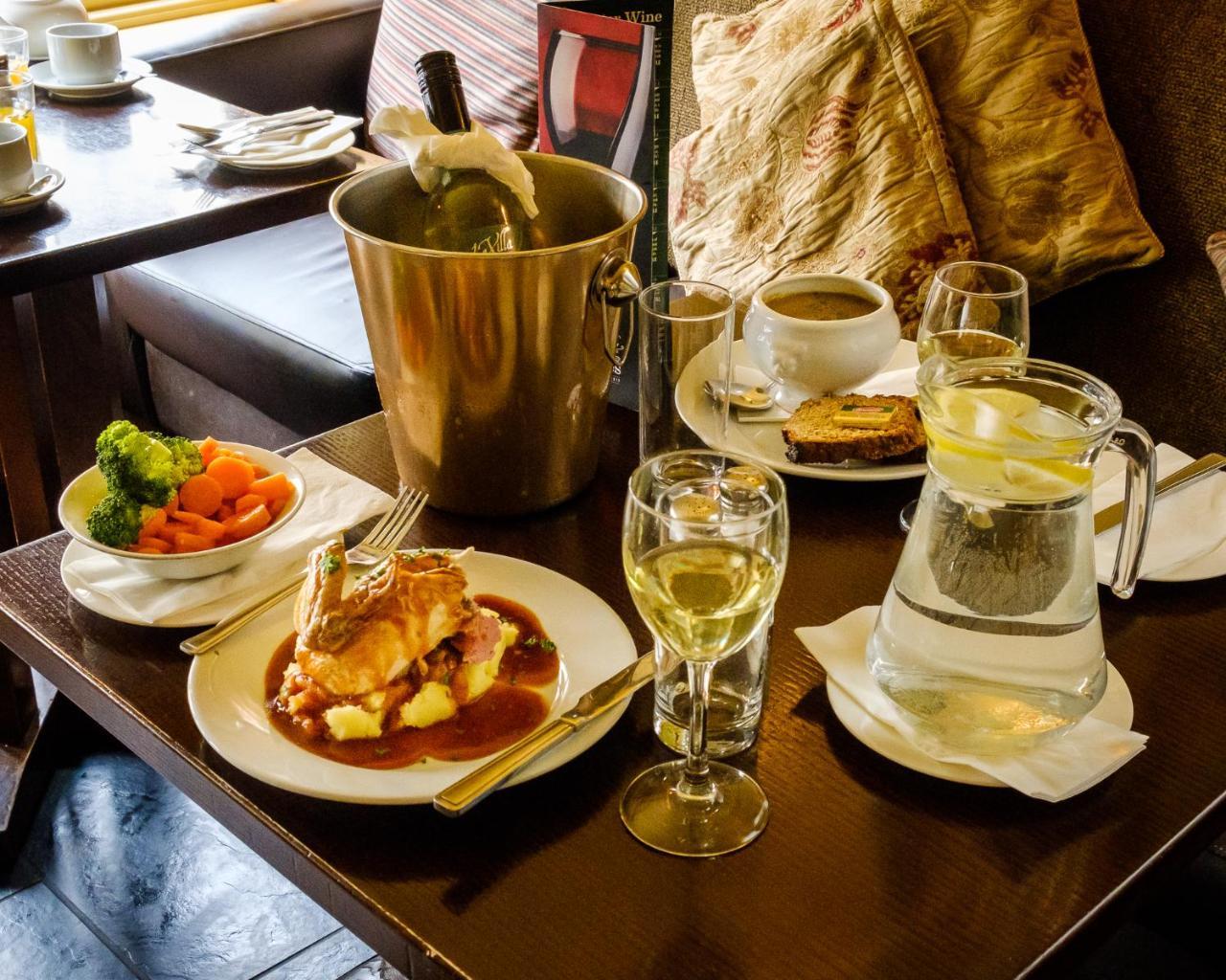Jacob'S Well Hotel Rathdrum Buitenkant foto